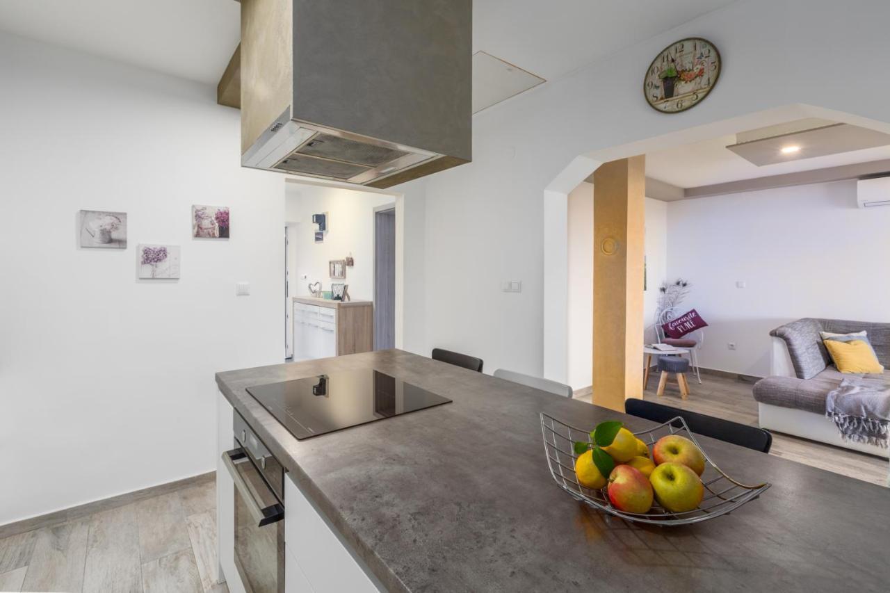 Apartment Lena