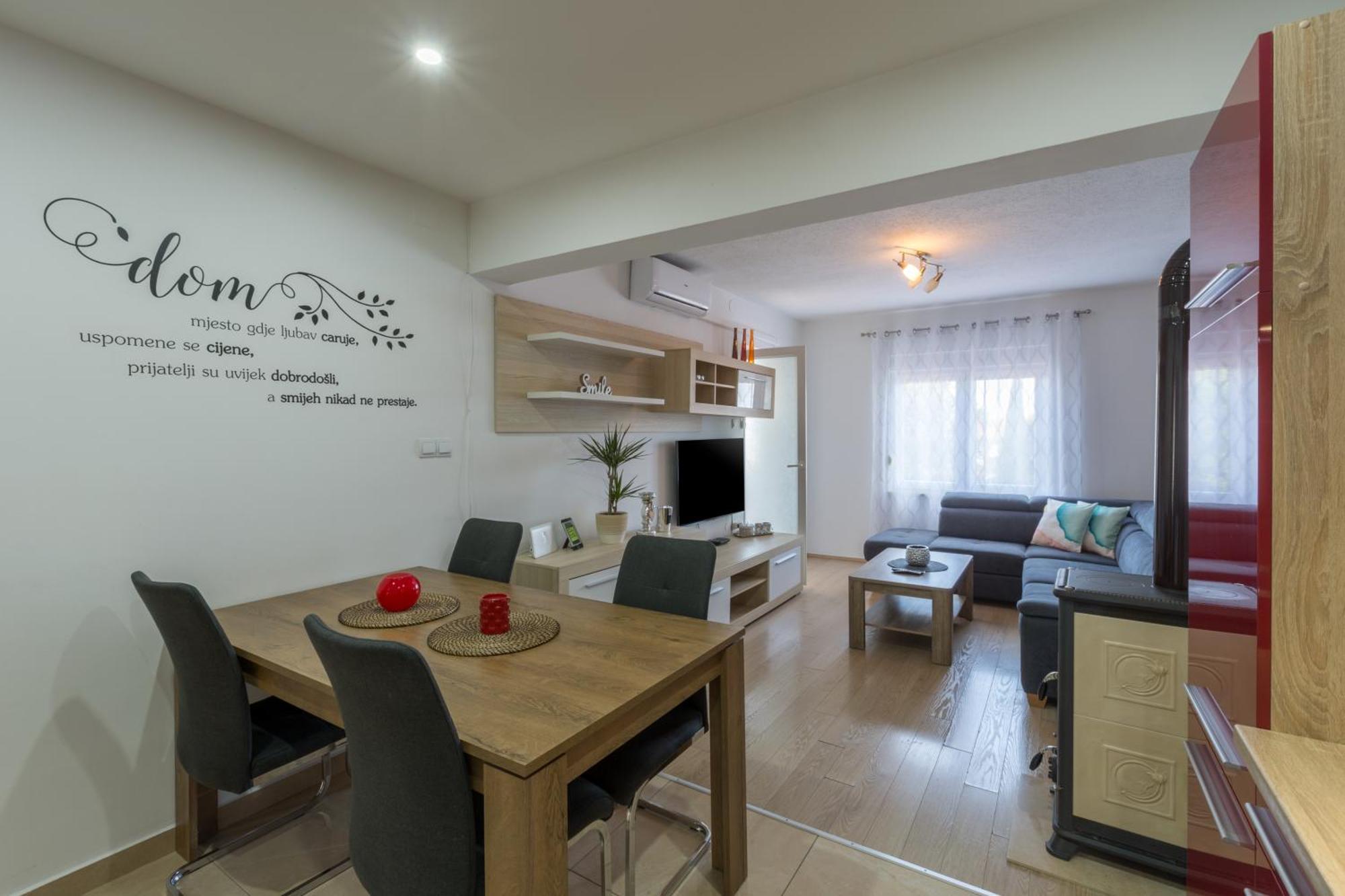 Apartment Lena Pula