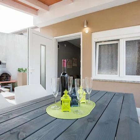 Apartmani Lena Pula Zewnętrze zdjęcie