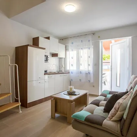 Apartmani Lena Pula Zewnętrze zdjęcie